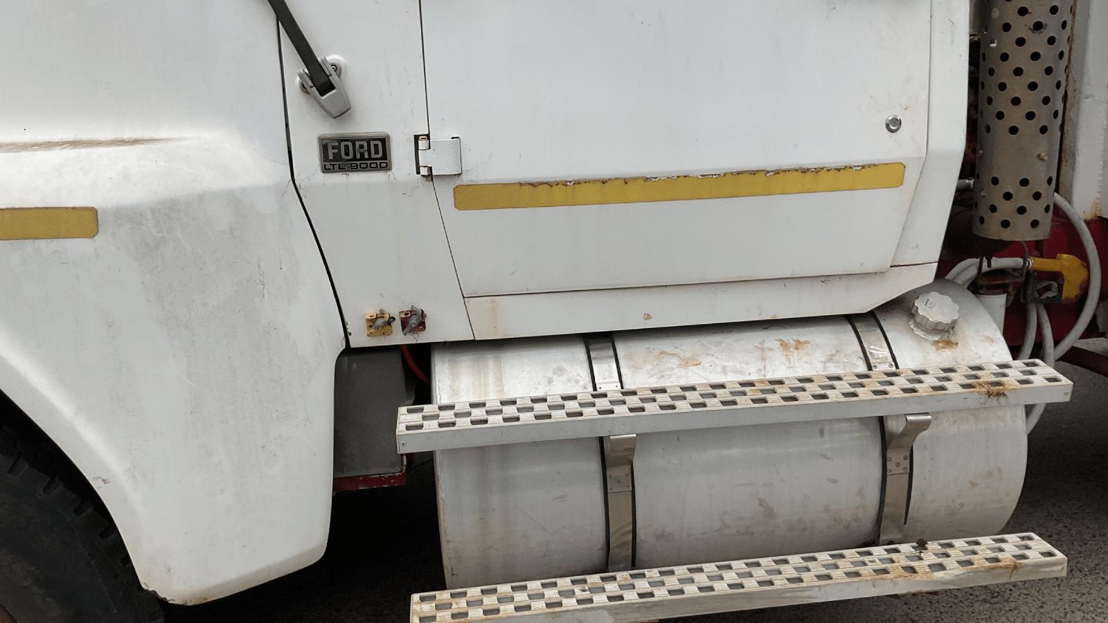 1984 Used Ford Trucks LTL9000 Tipper