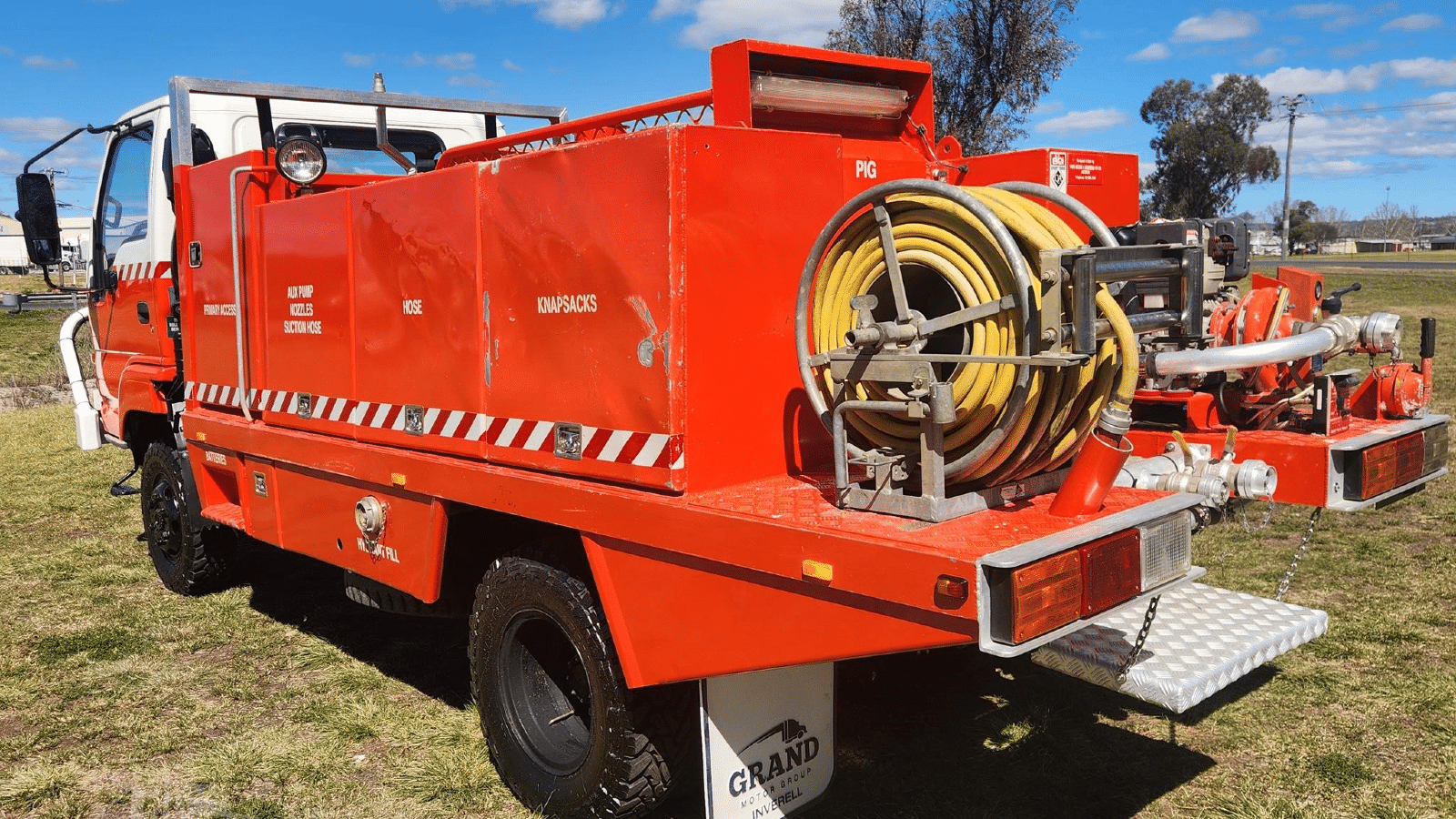1999 Used Isuzu NPS300 Fire Truck
