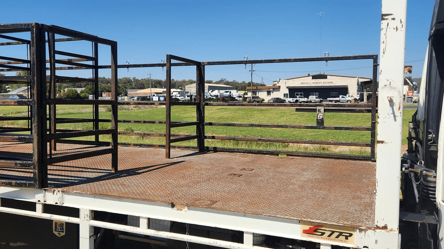 2017 Used Mitsubishi Fighter Tray