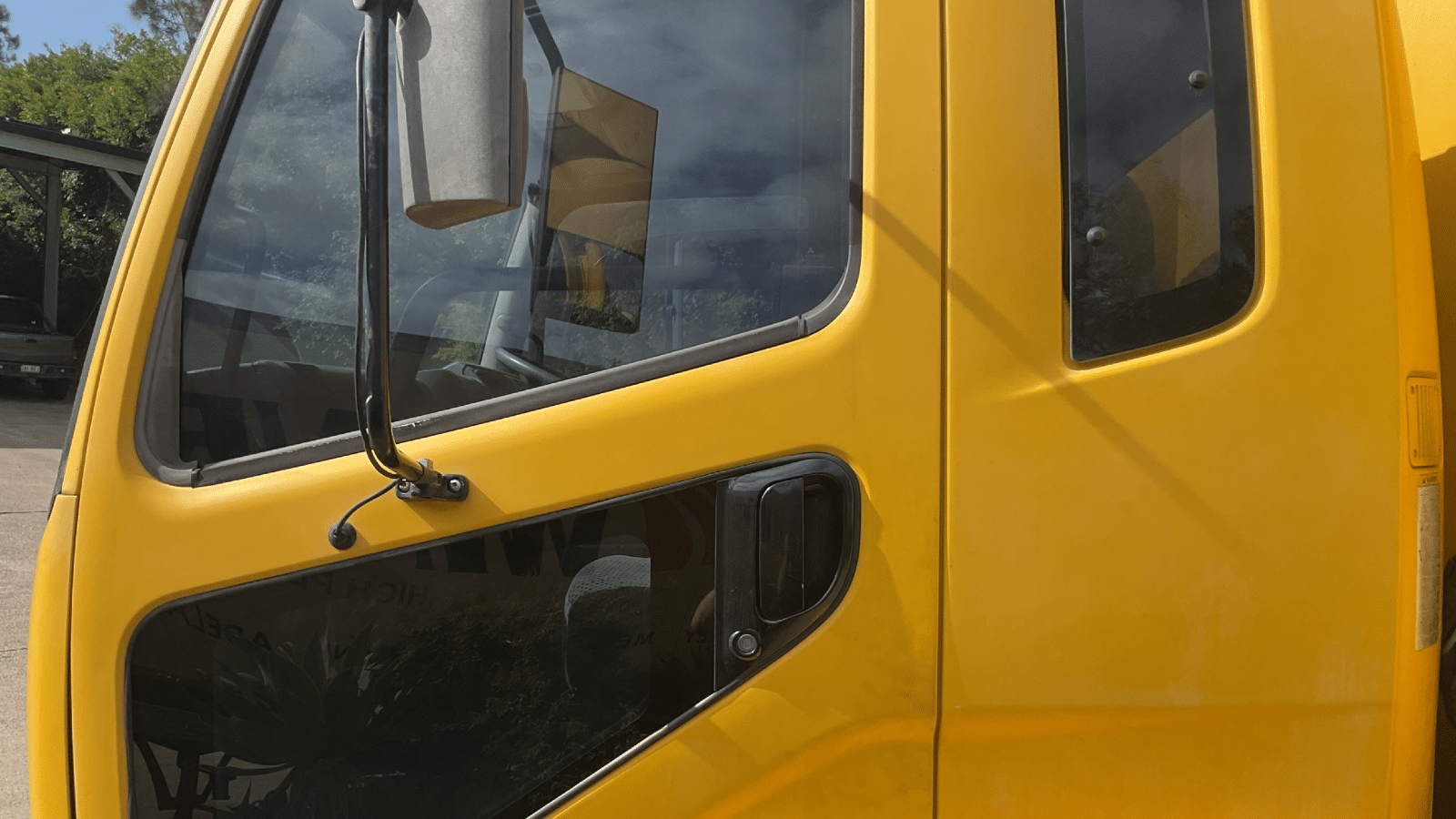 2008 Used Mitsubishi Fighter Curtainsider
