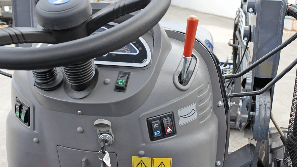 2025 New LOVOL TE354 Tractor