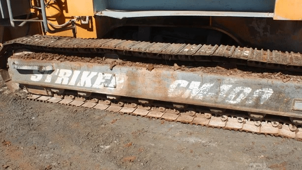 2005 Used Striker CM400 Cone Crushers