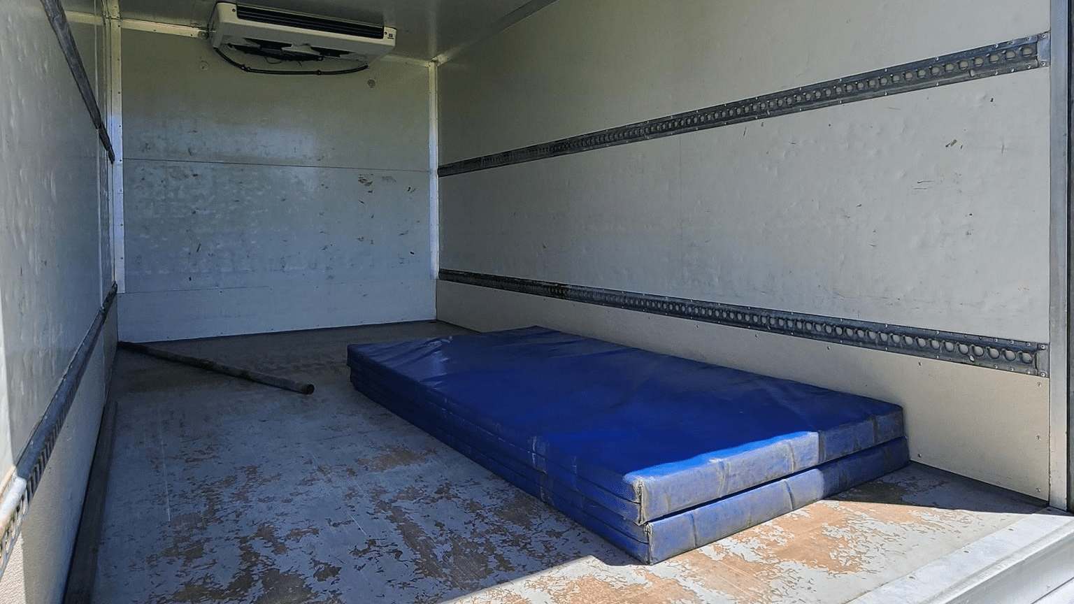 2013 Used Isuzu NLR200 Refrigerated Truck
