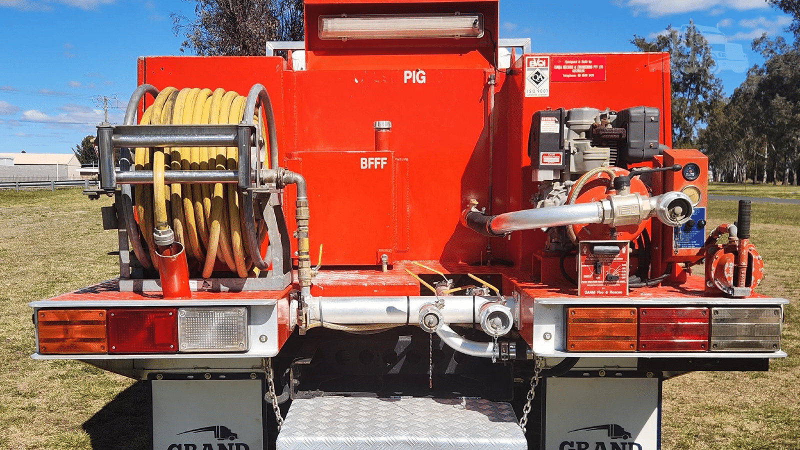1999 Used Isuzu NPS300 Fire Truck