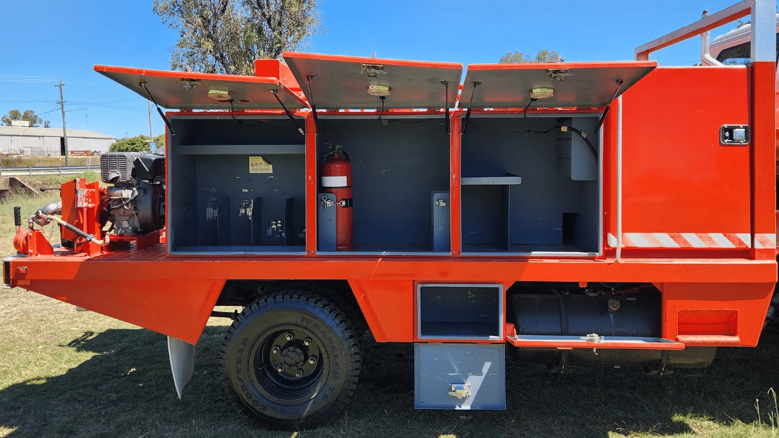 1999 Used Isuzu NPS300 Fire Truck
