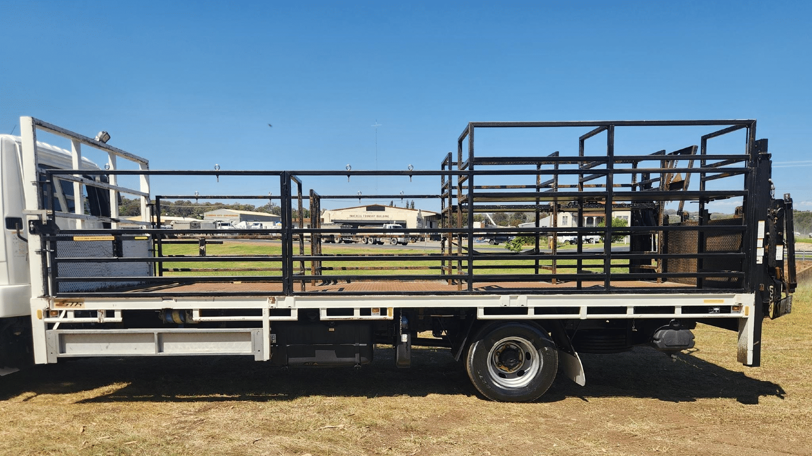 2017 Used Mitsubishi Fighter Tray