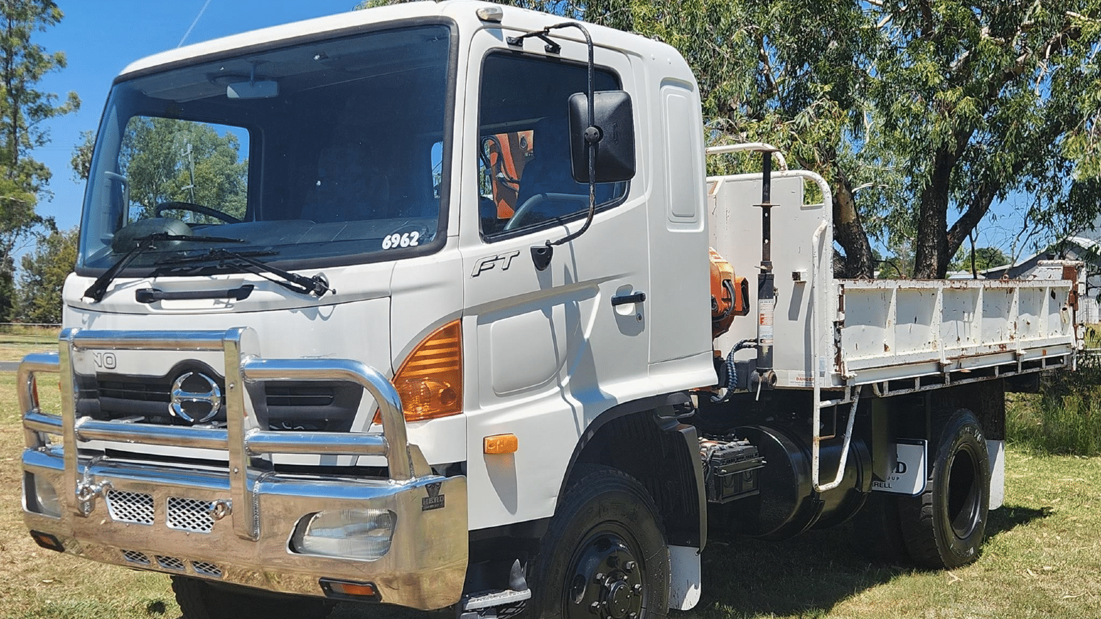 2003 Used Hino 500FT1022 Tipper