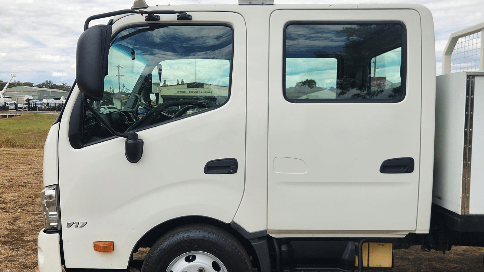 2013 Used Hino 300 717 Tipper