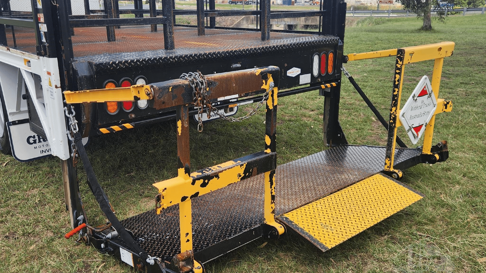 2018 Used UD MK11250 Tray