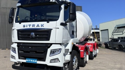 2026 New Sinotruk Zoomlion Agitator Concrete Agitator