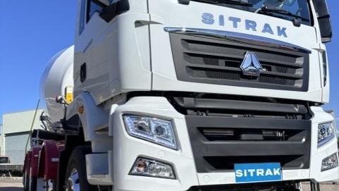 2026 New Sinotruk Zoomlion Agitator Concrete Agitator