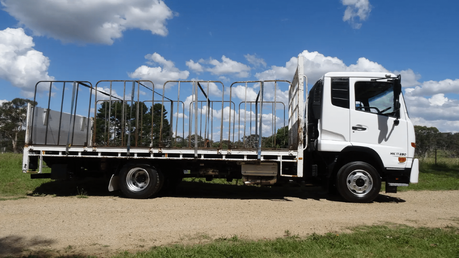 2013 Used UD Condor Tray