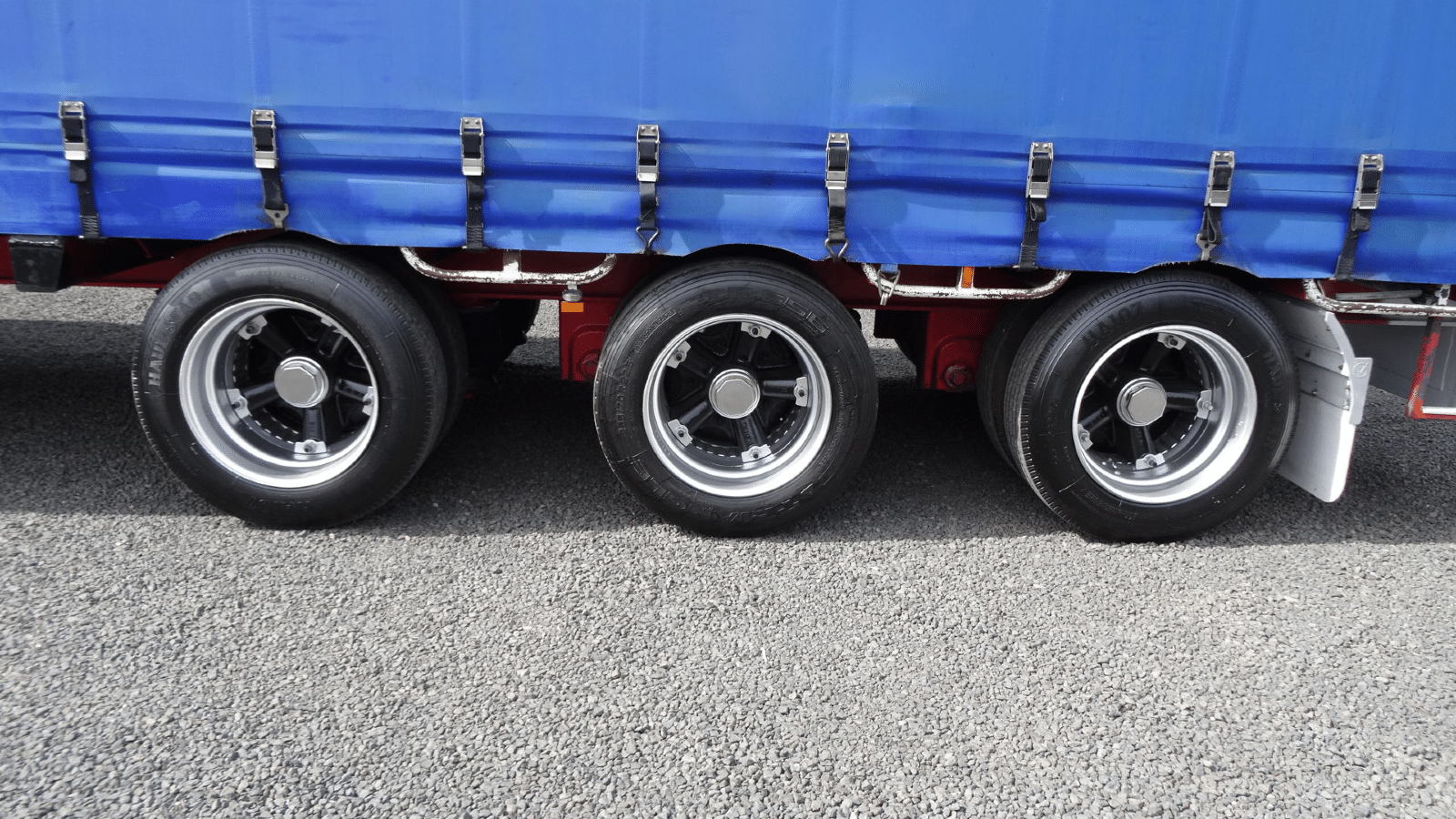 2005 Used Vawdrey Curtainsider