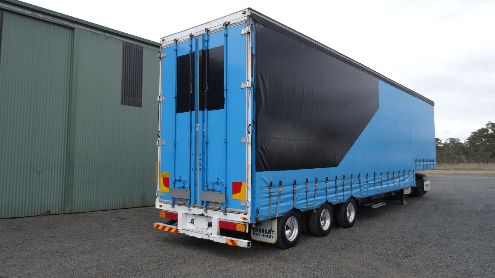 2006 Used Maxitrans Curtainsider