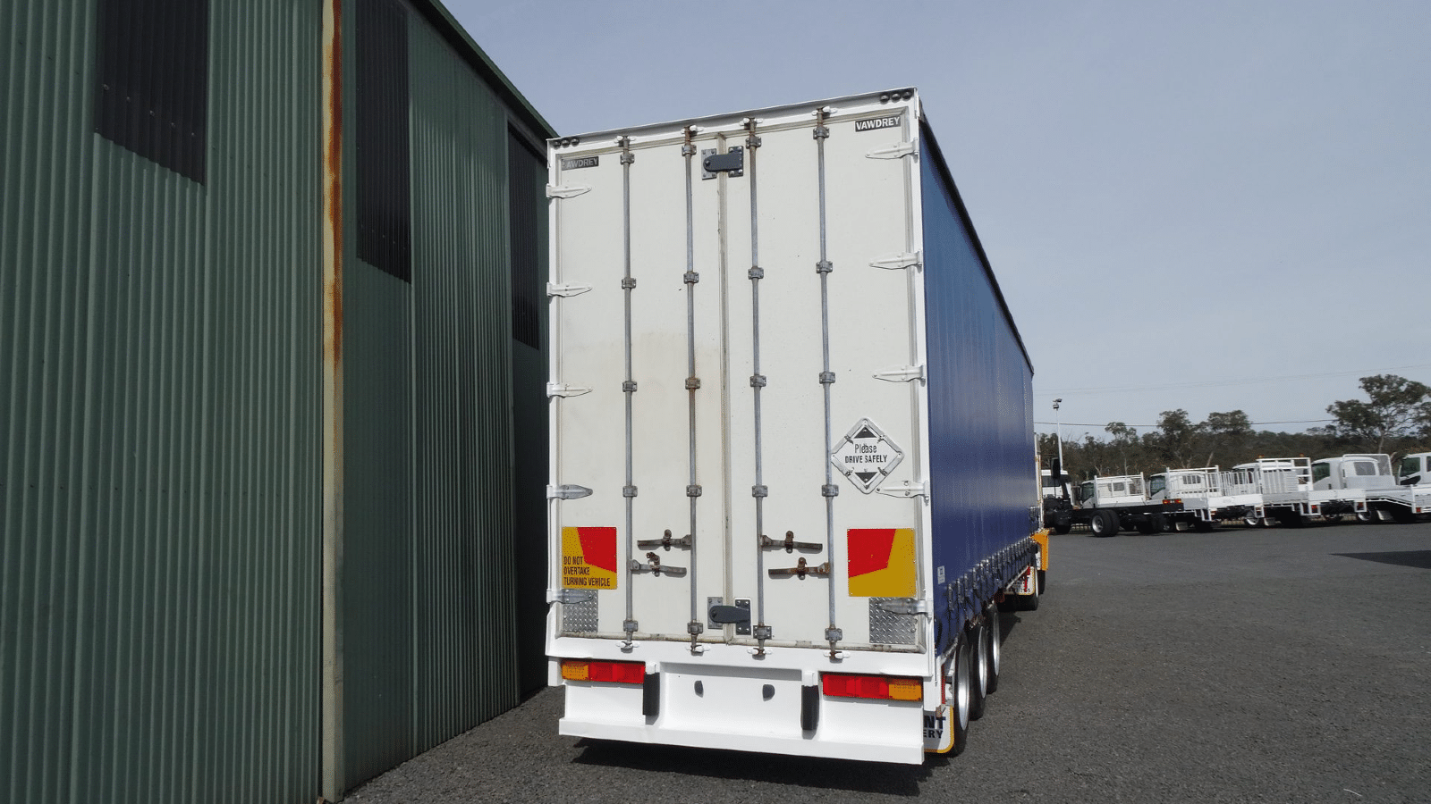 2005 Used Vawdrey Curtainsider