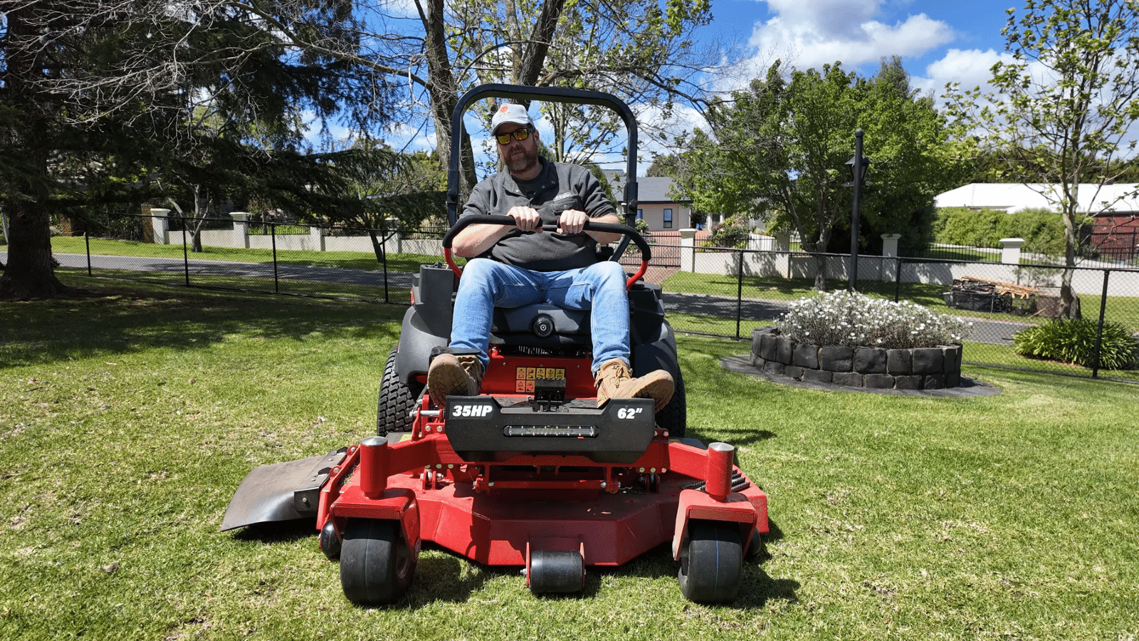 2025 New Rapid X-72-ZT Ride-On & Zero-Turn Mowers