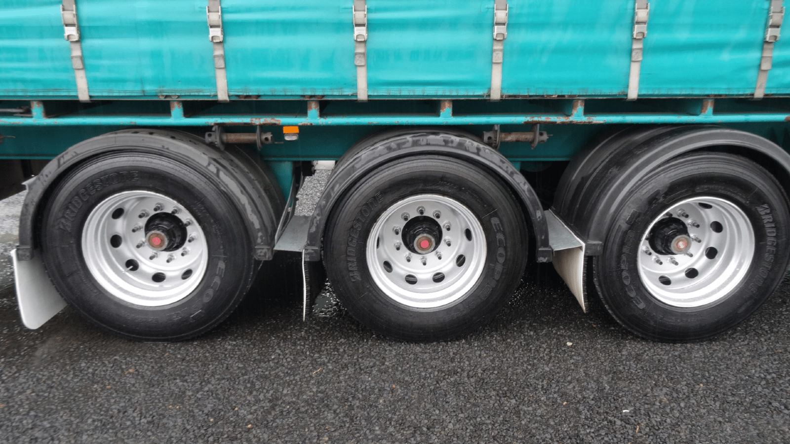 2005 Used Maxitrans Curtainsider