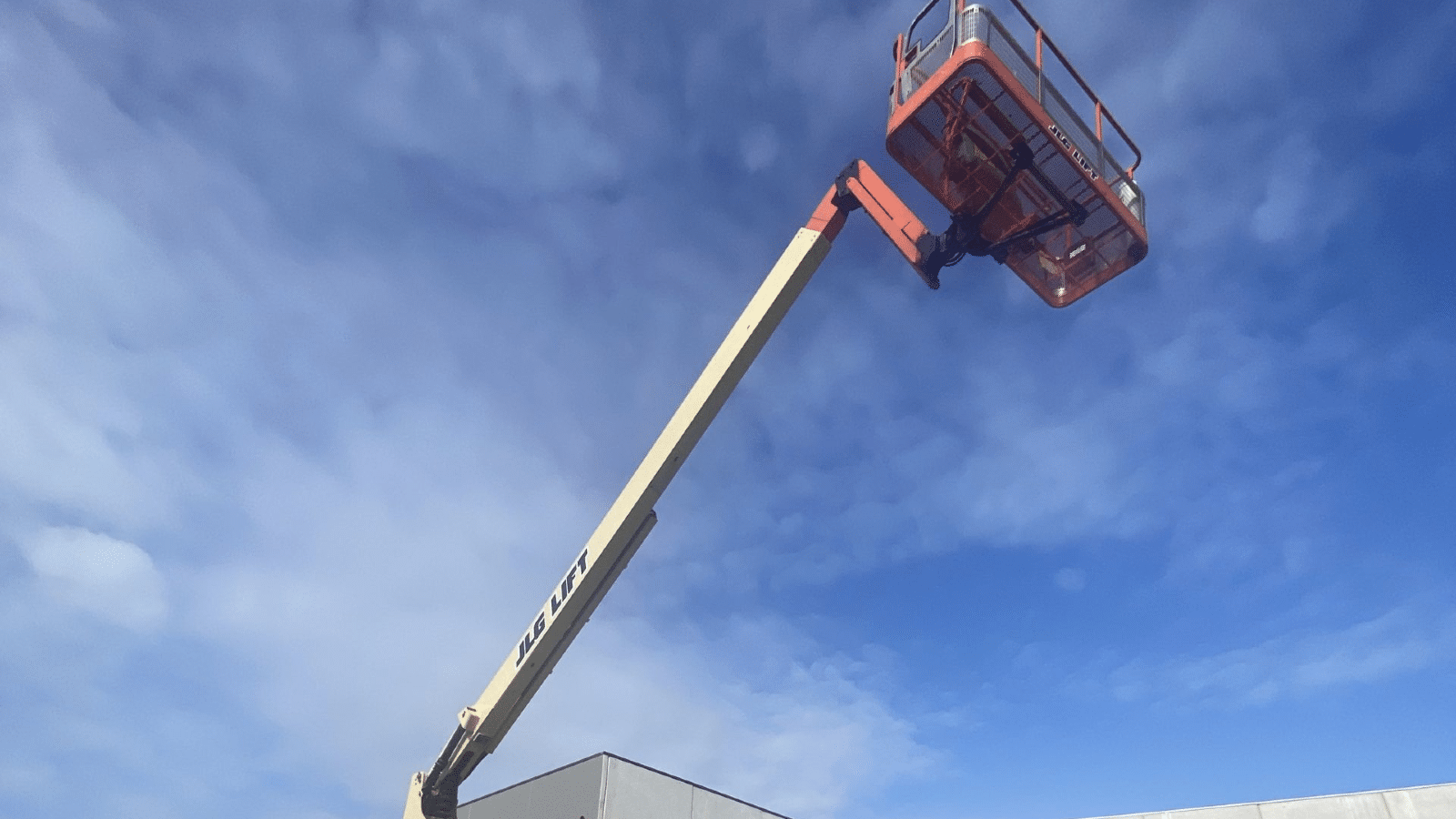 2014 Used Jlg 800AJ Boom Lifts