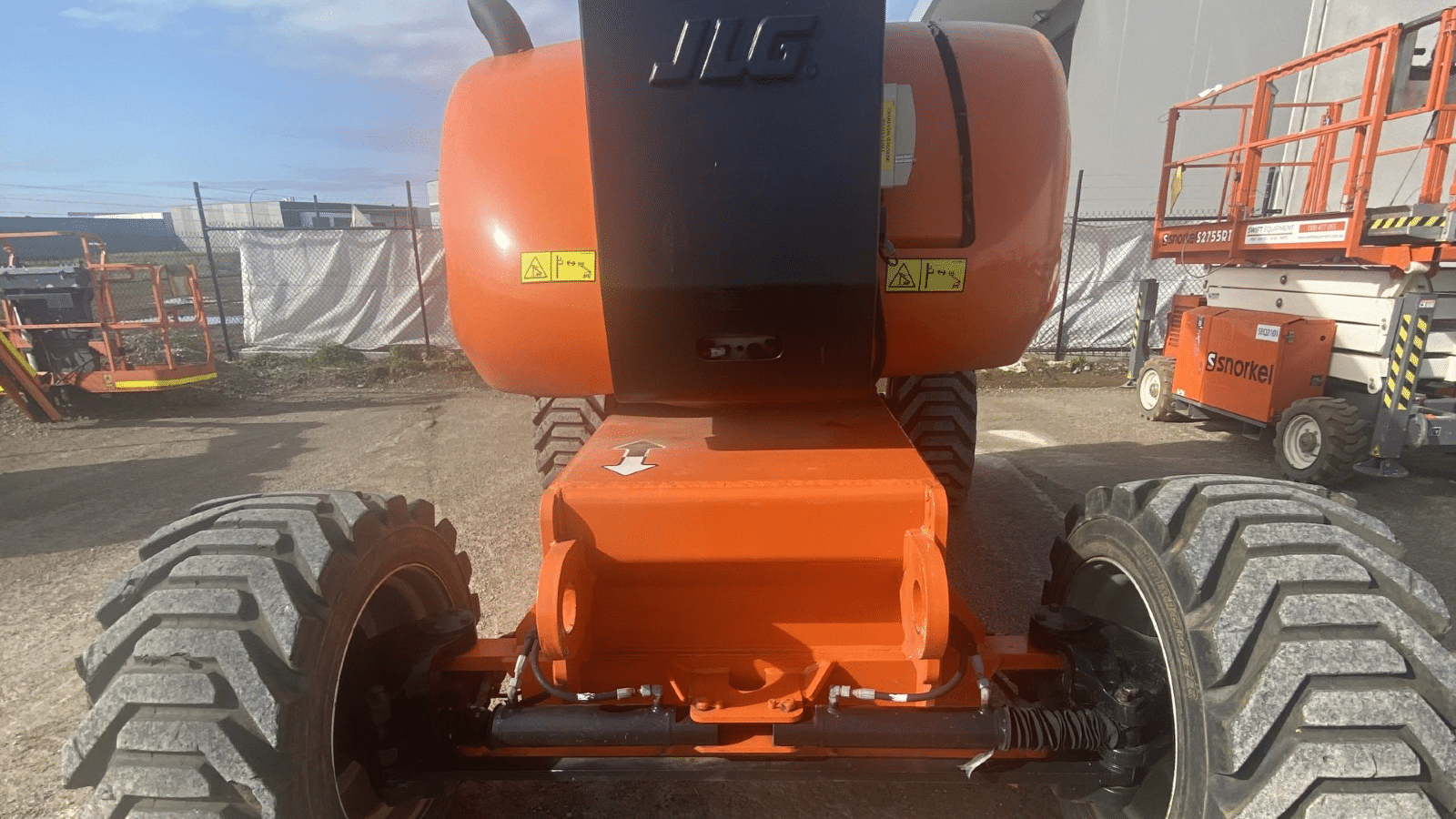 2014 Used Jlg 800AJ Boom Lifts