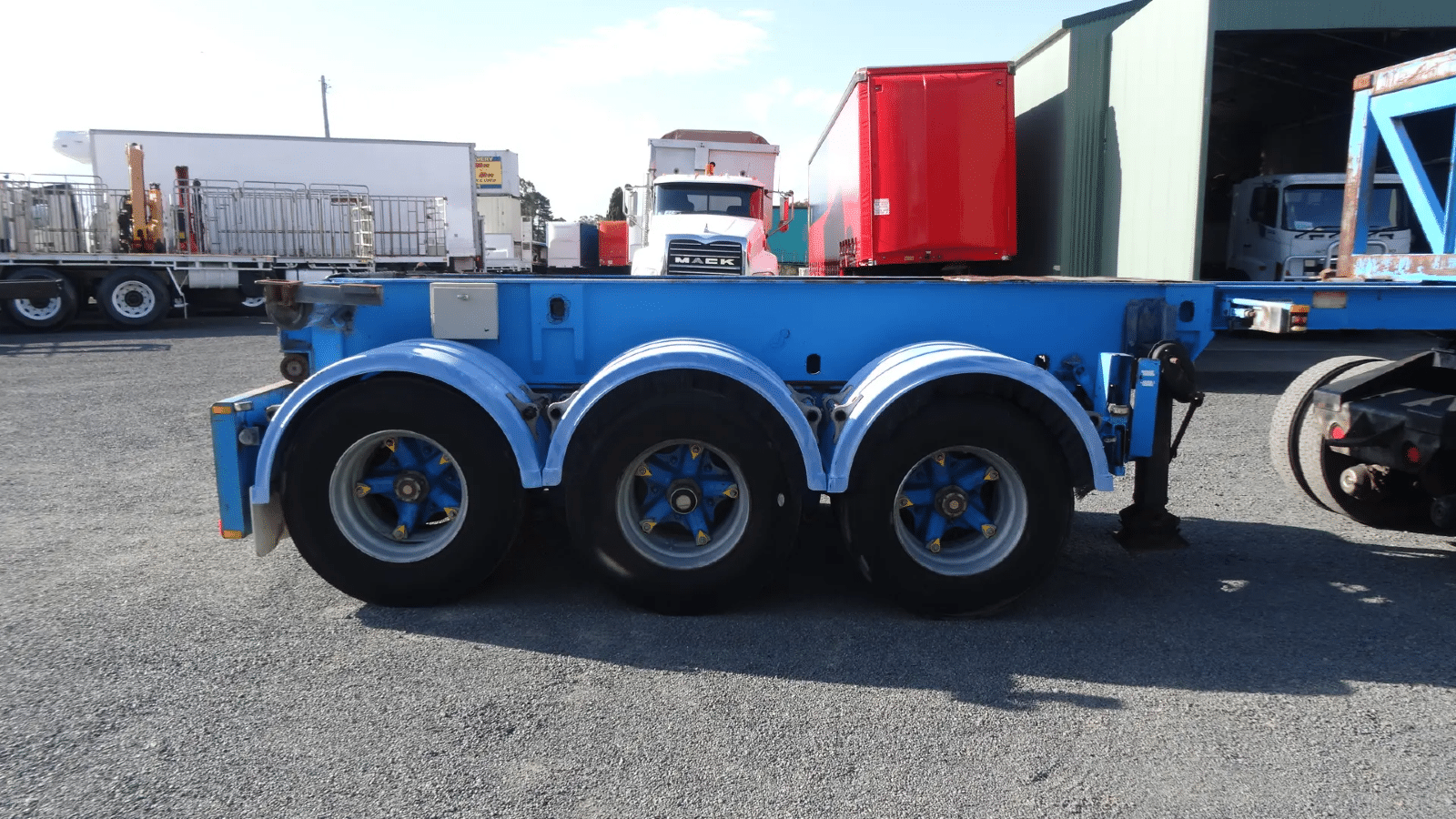 1993 Used Barker Skeletal Trailer