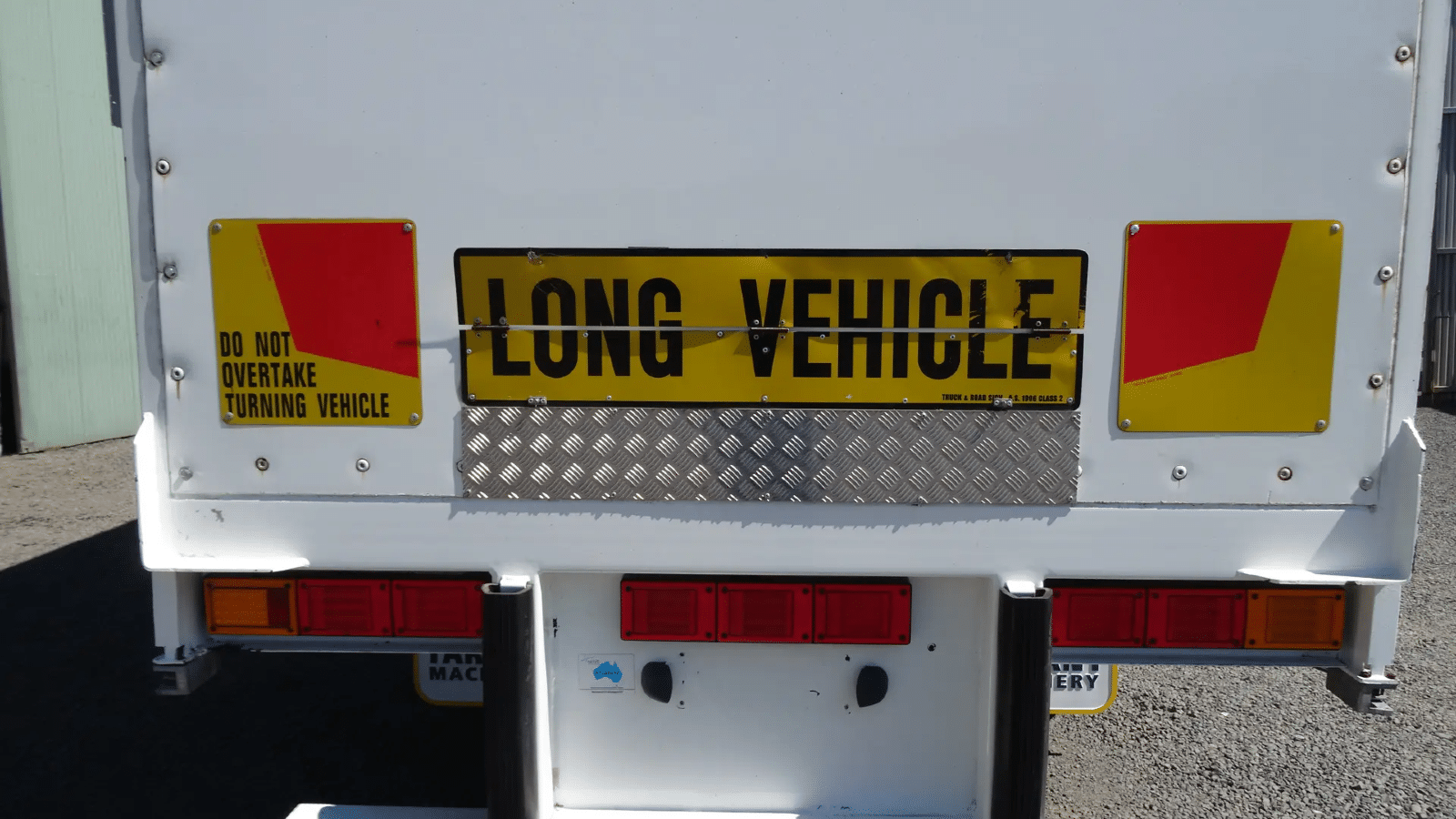 2009 Used Vawdrey Curtainsider