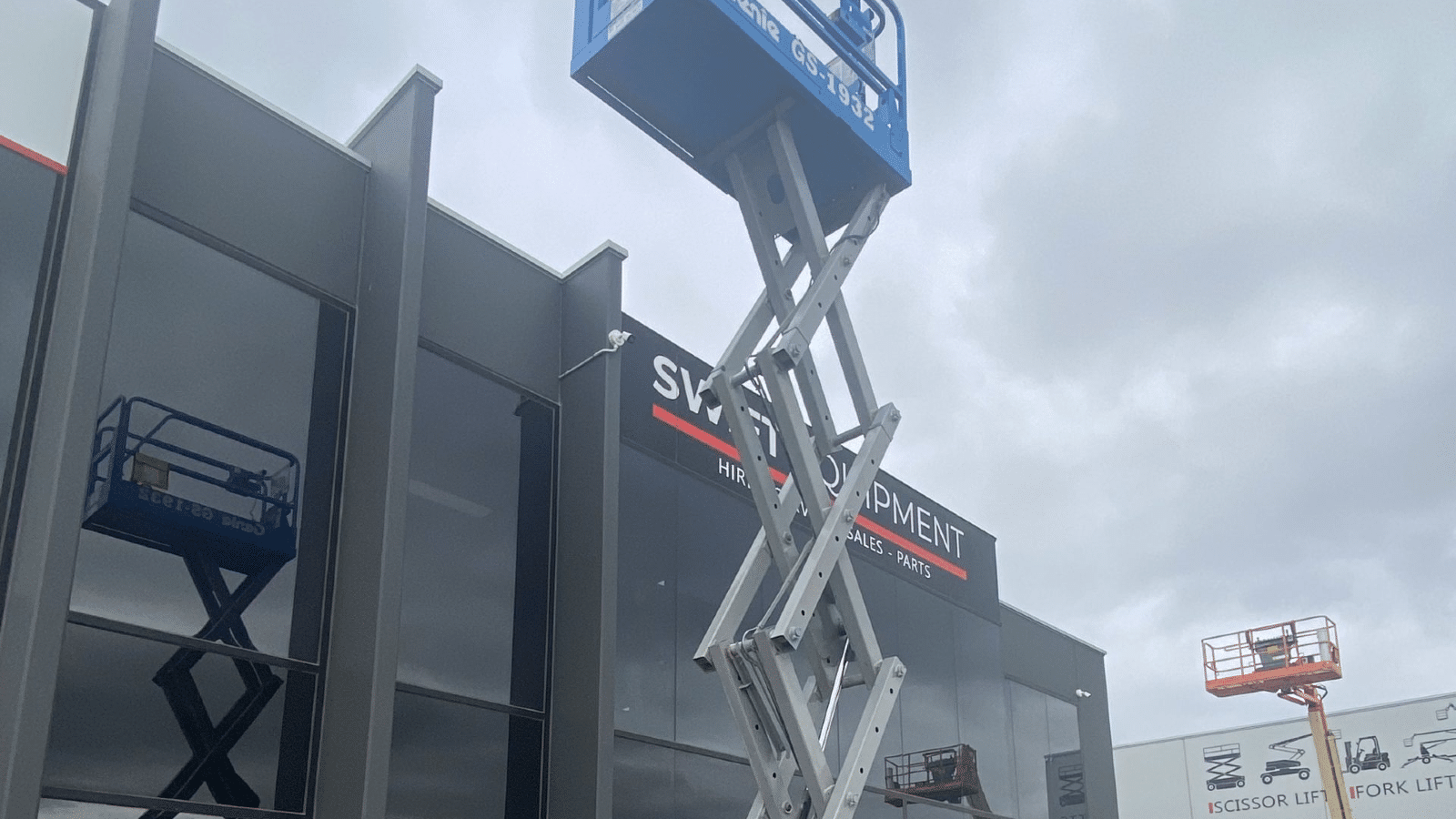 2008 Used Genie GS1932 Scissor Lifts