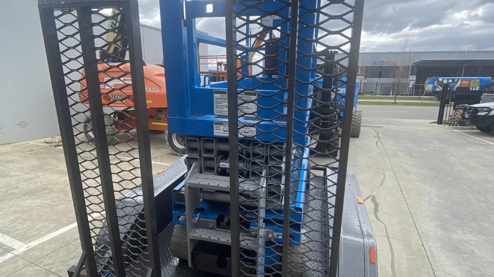 2008 Used Genie GS1932 Scissor Lifts