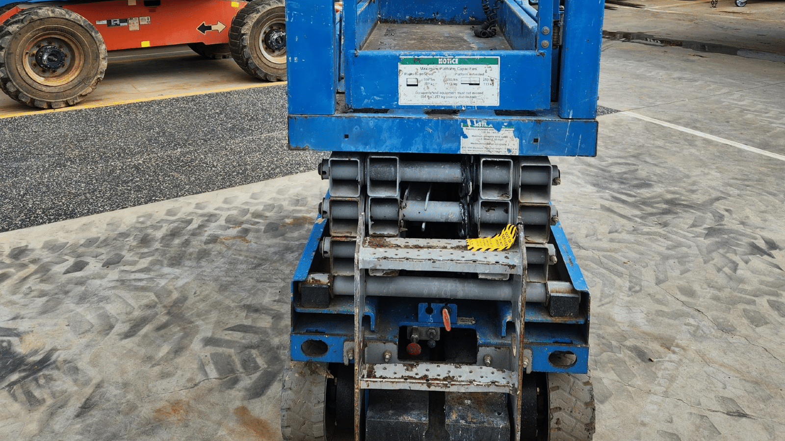 2008 Used Genie GS1932 Scissor Lifts