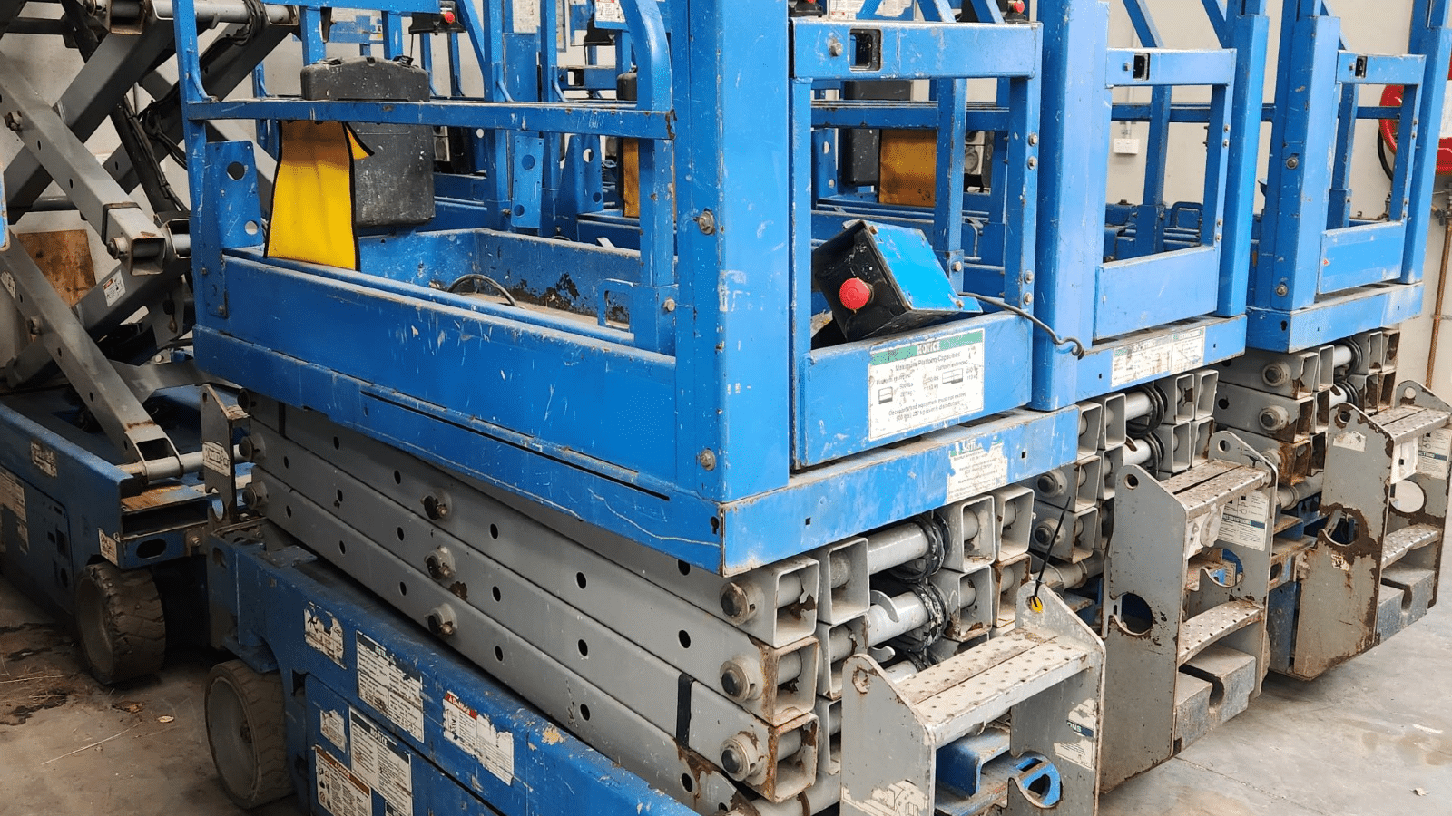 2008 Used Genie GS1932 Scissor Lifts