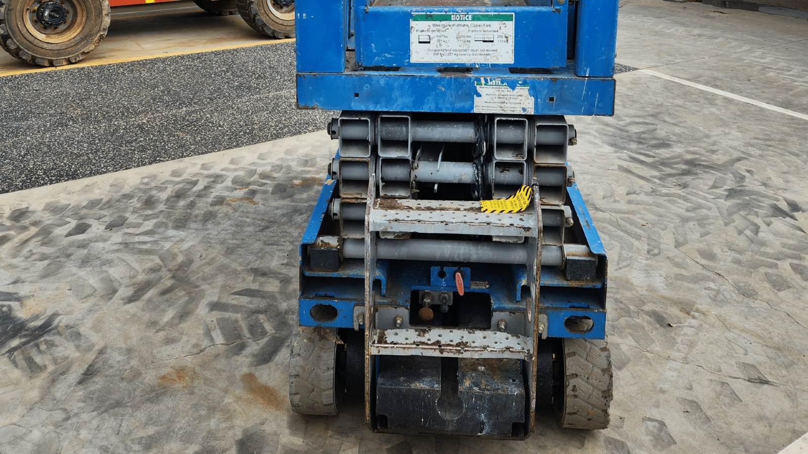 2008 Used Genie GS1932 Scissor Lifts