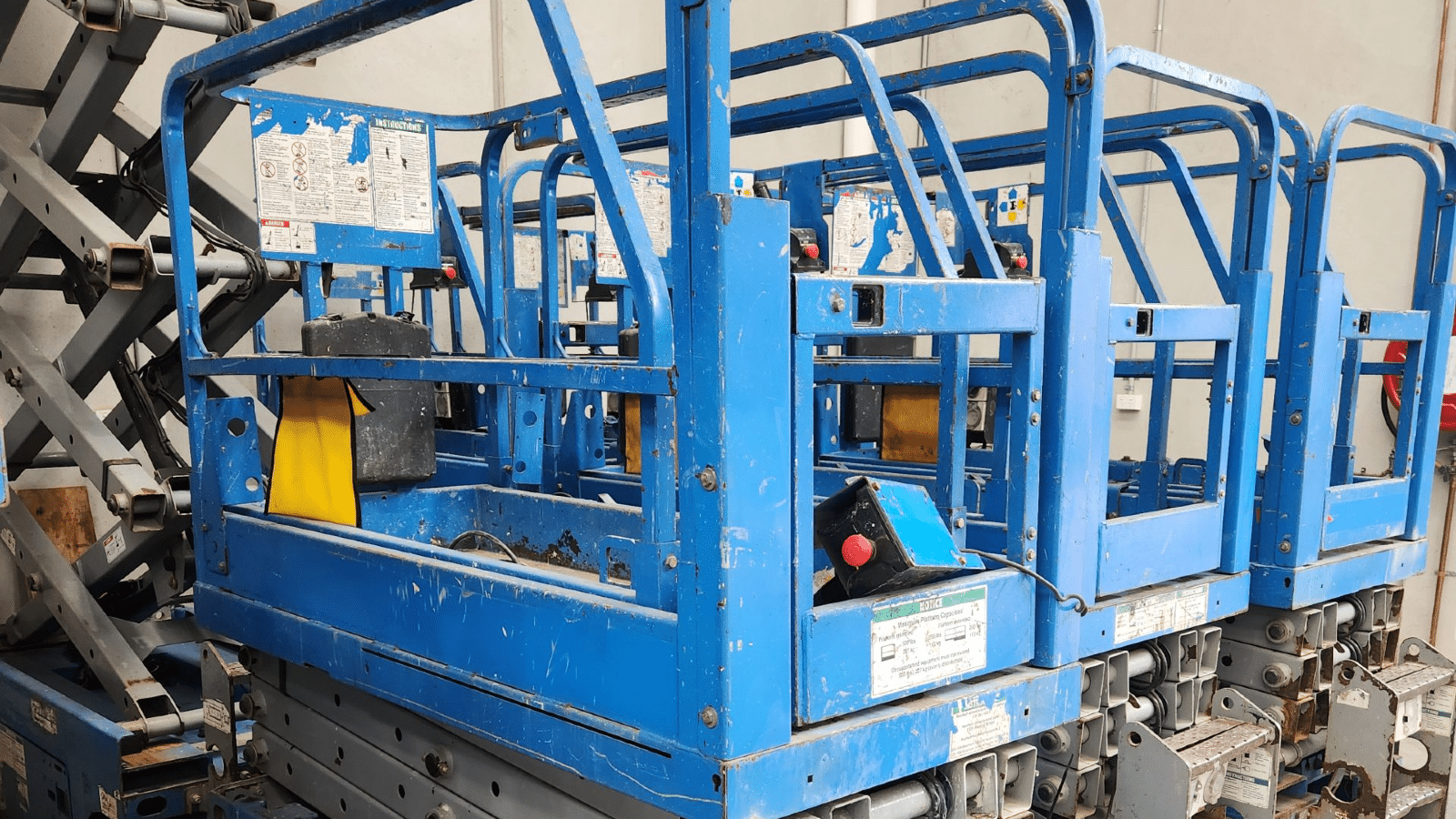 2008 Used Genie GS1932 Scissor Lifts