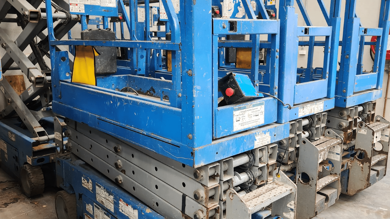 2009 Used Genie GS1932 Scissor Lifts