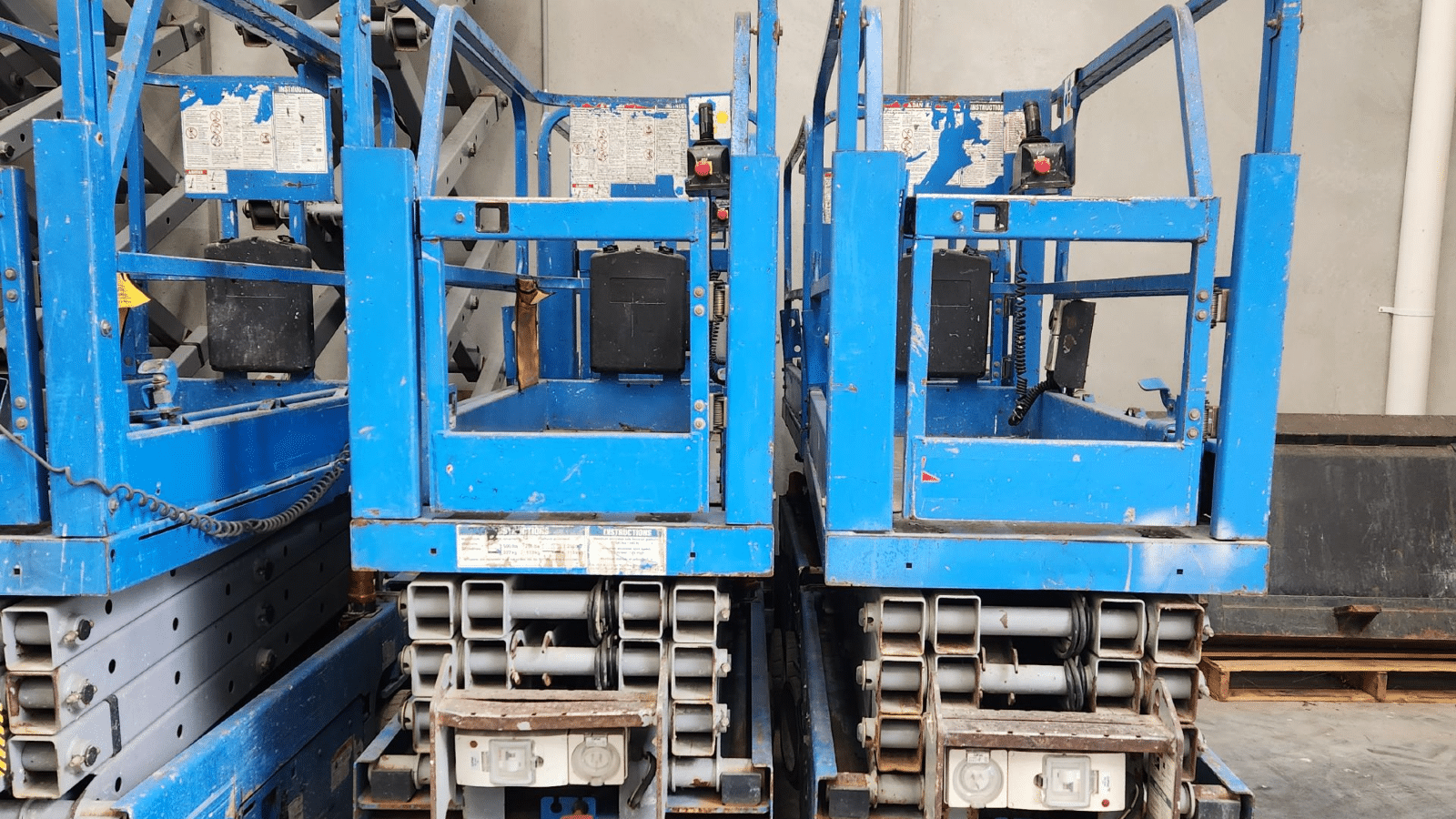 2009 Used Genie GS1932 Scissor Lifts