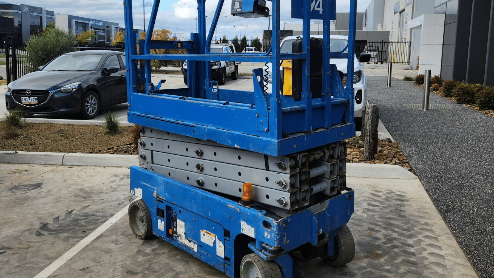 2008 Used Genie GS1932 Scissor Lifts