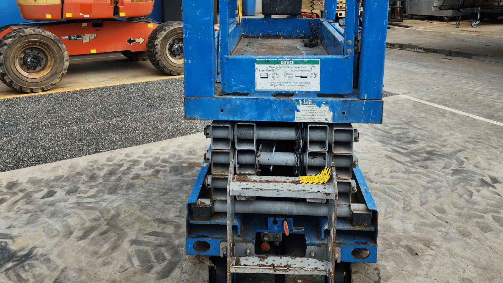 2008 Used Genie GS1932 Scissor Lifts
