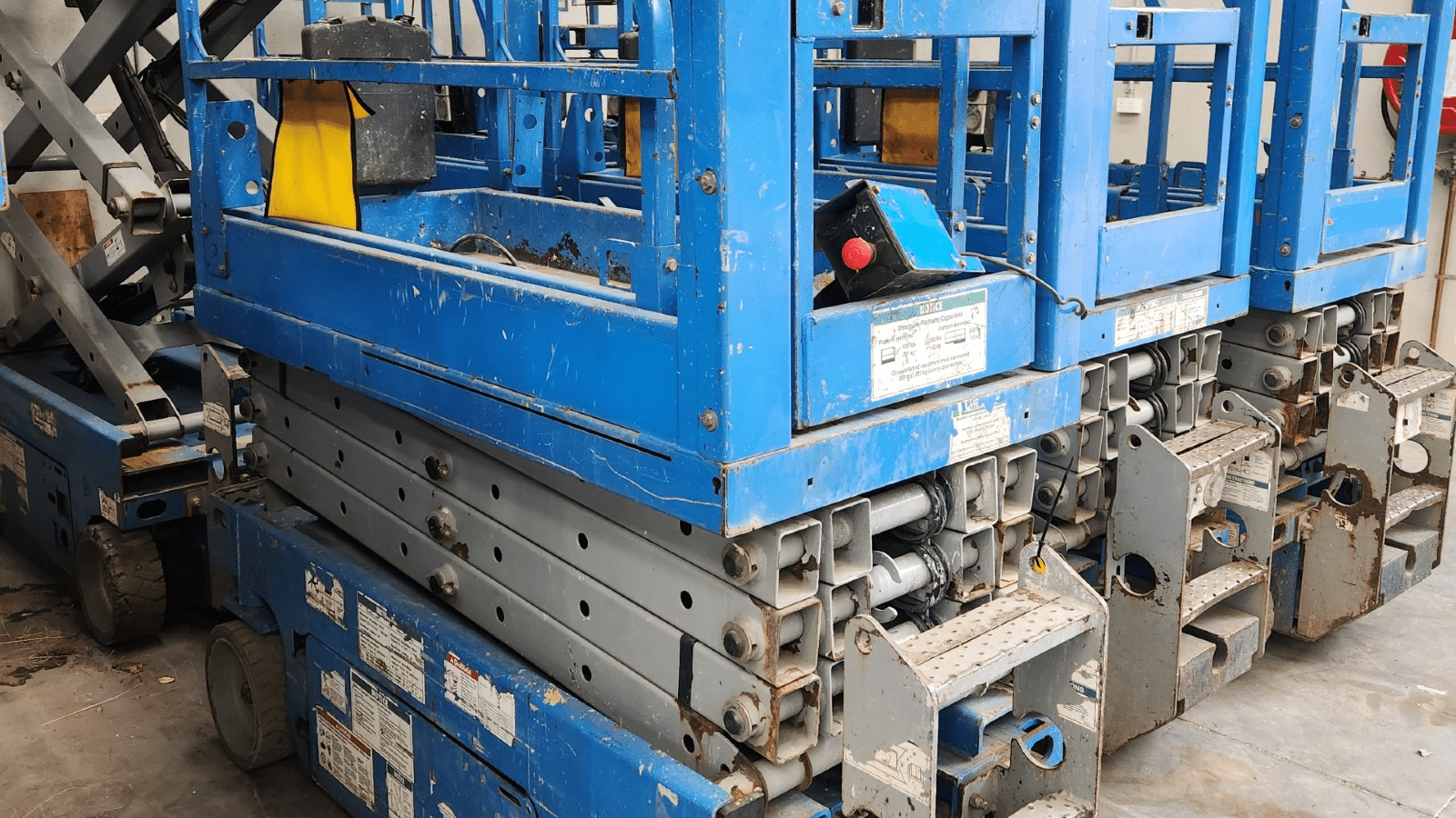 2008 Used Genie GS1932 Scissor Lifts