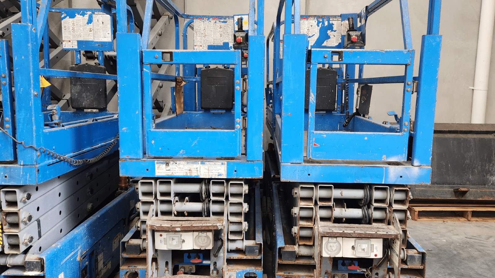 2008 Used Genie GS1932 Scissor Lifts