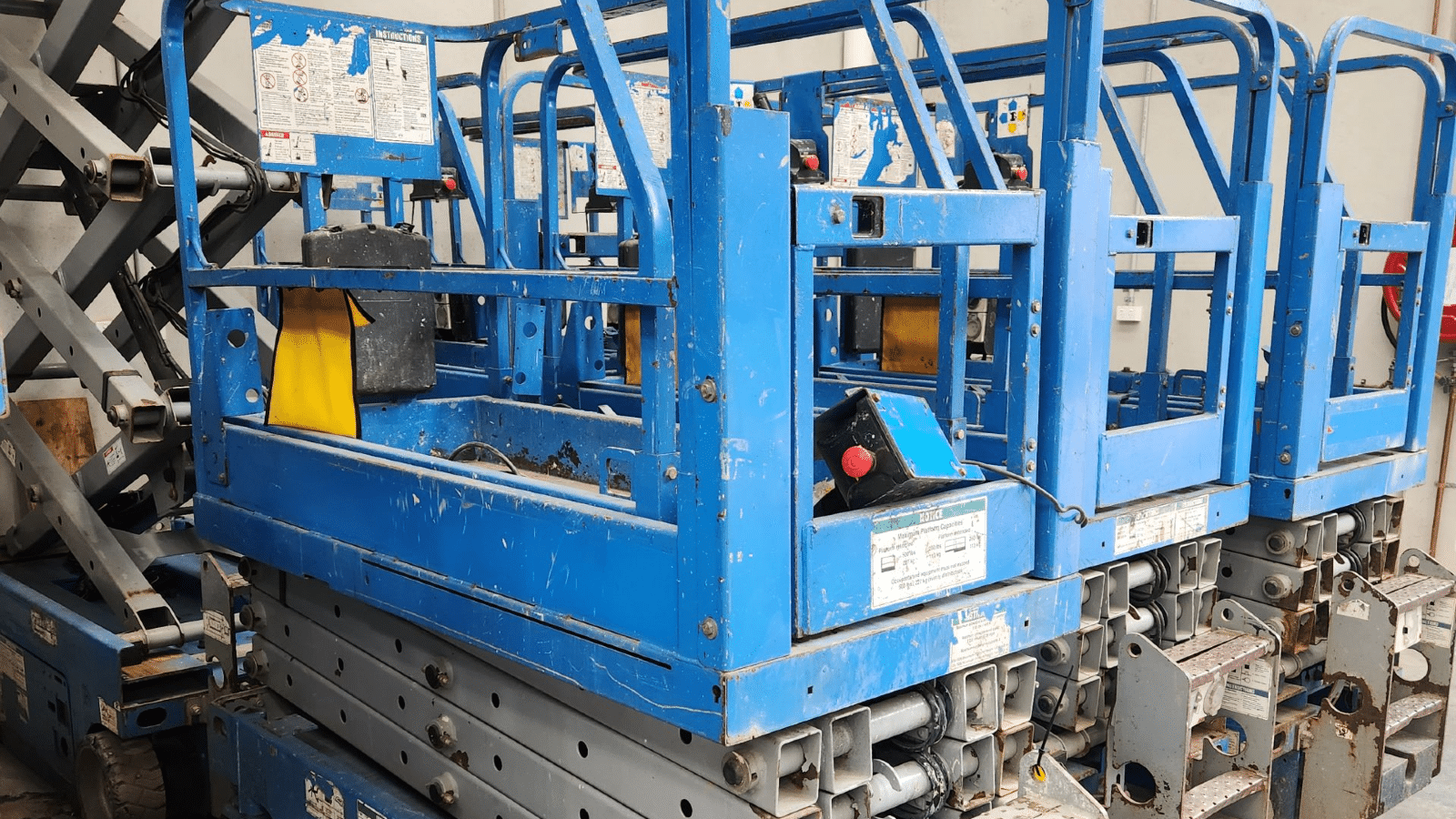 2008 Used Genie GS1932 Scissor Lifts