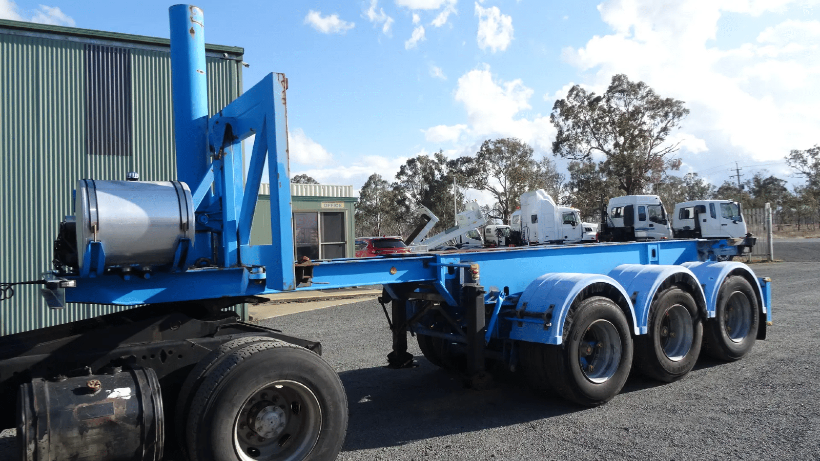 1993 Used Barker Skeletal Trailer