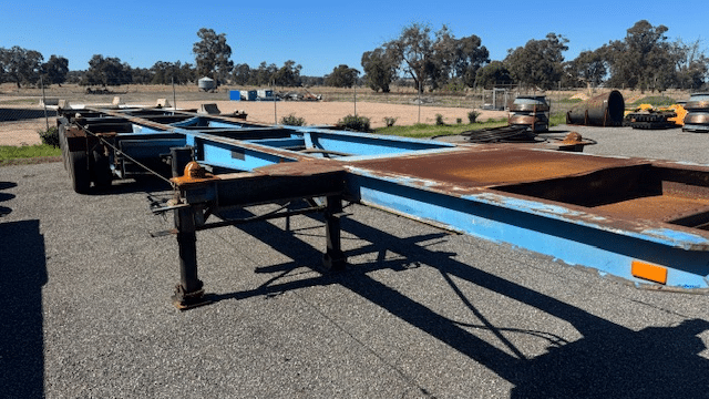 2000 Used Maxitrans Skeletal Trailer