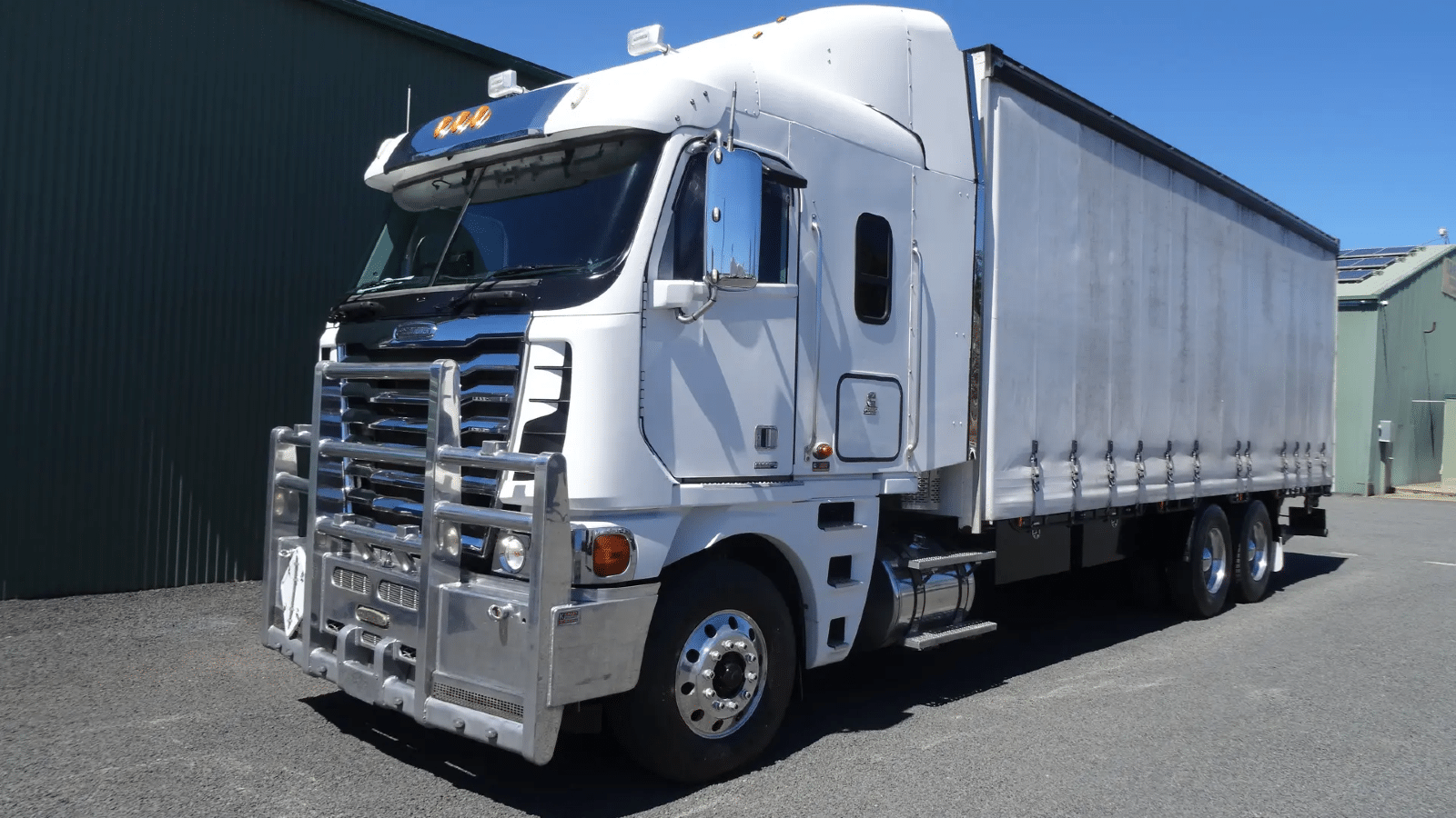 2011 Used Freightliner Argosy Curtainsider