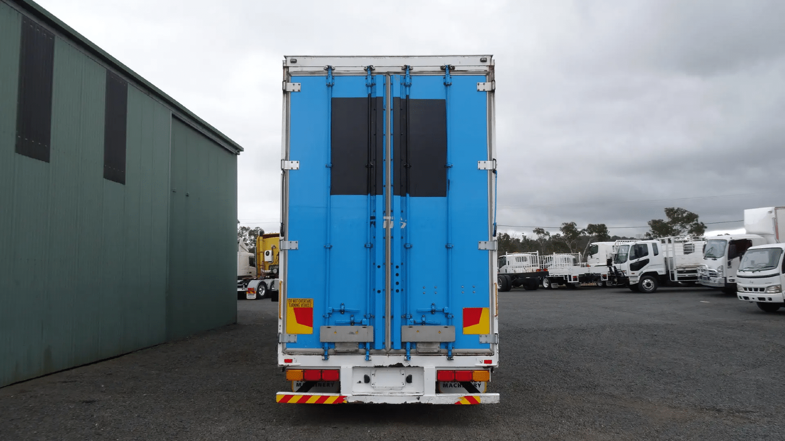 2006 Used Maxitrans Curtainsider