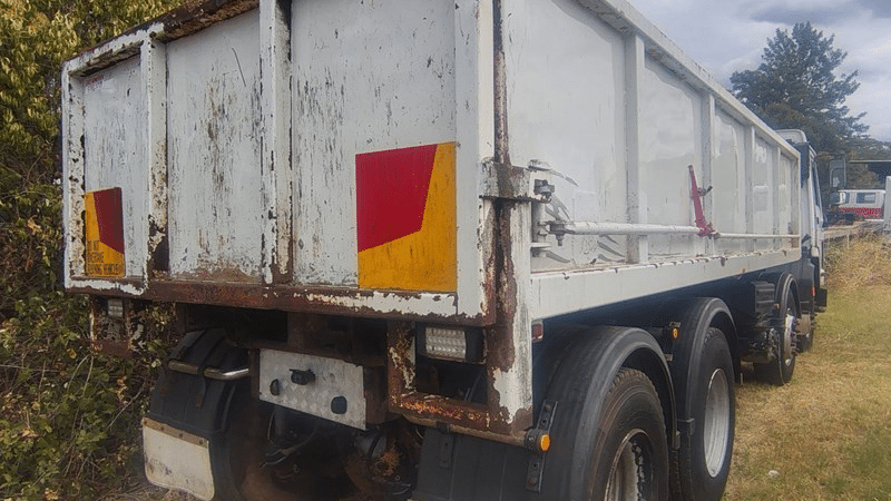 1999 Used Volvo Trucks FL Tipper