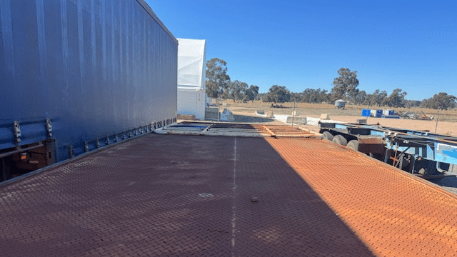 2017 Used Maxitrans A Trailer