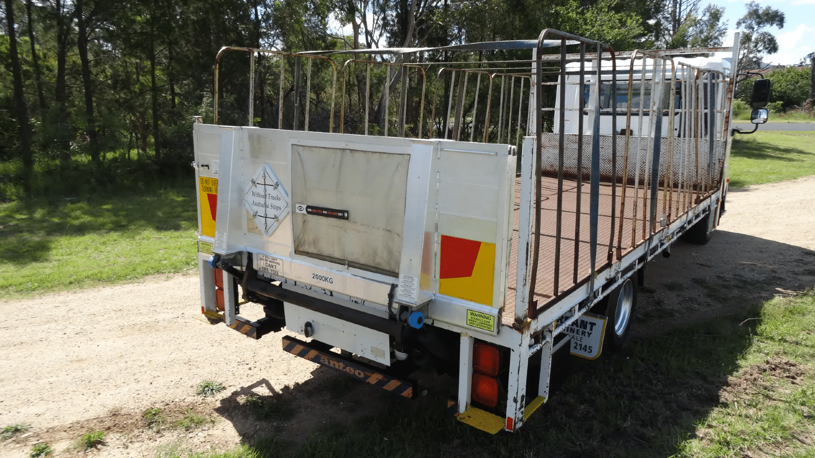 2013 Used UD Condor Tray