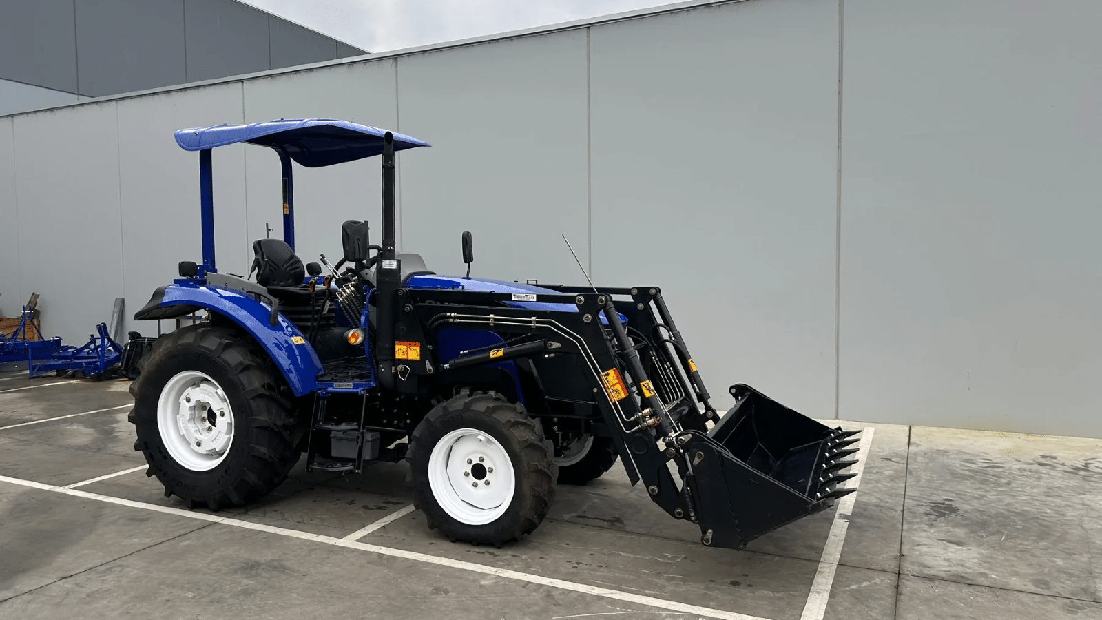 2025 New LOVOL M504 Tractor