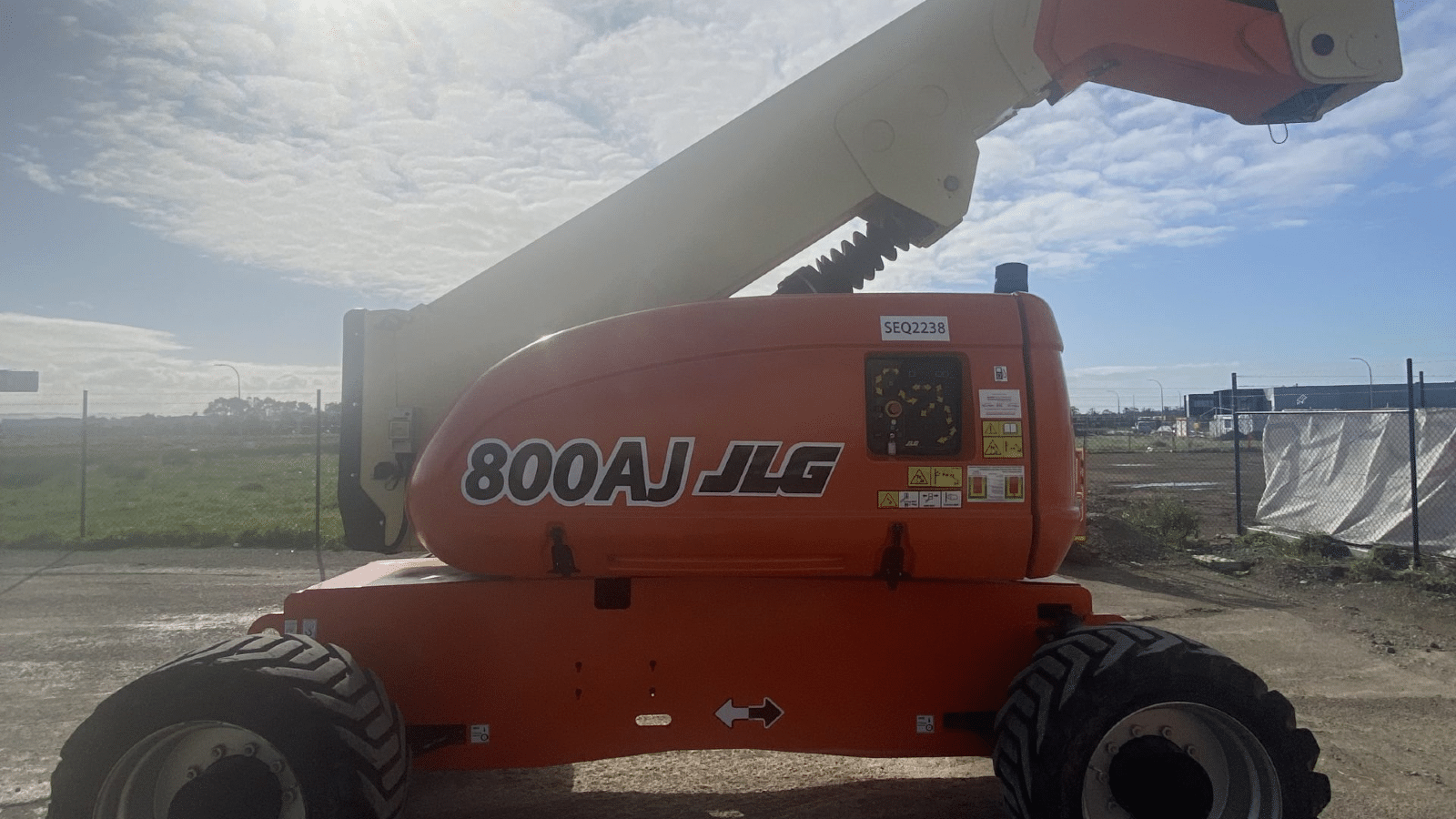 2014 Used Jlg 800AJ Boom Lifts
