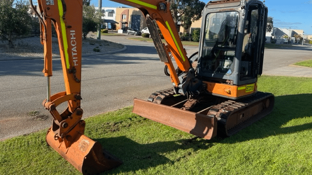 2010 Used Hitachi ZAXIS40 Excavators
