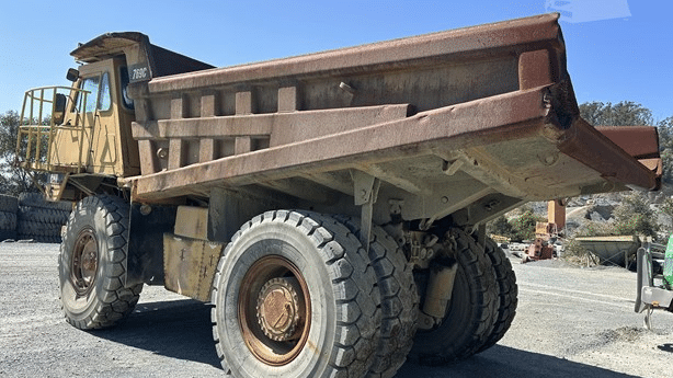 1992 Used Caterpillar 769 Dump Truck