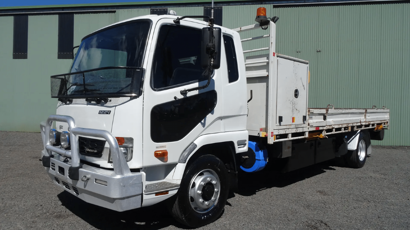 2017 Used Mitsubishi Fighter Tray